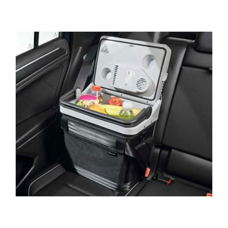 Frigo box Accessorio Originale Volkswagen funzione caldo / freddo (24  litri) - Cod. 000065400F - De Pieri - shop online accessori e ricambi per  auto